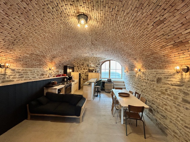 Lire la suite à propos de l’article Aménagement cave voutée